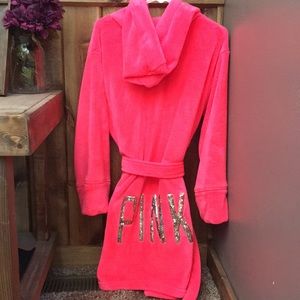 Fuzzy Victoria secret PINK robe